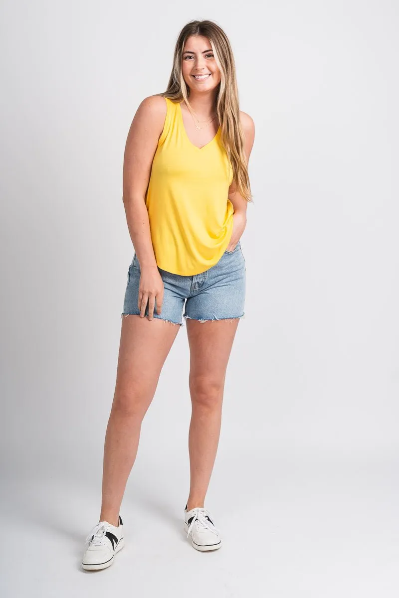 Basic v-neck tank top pineapple