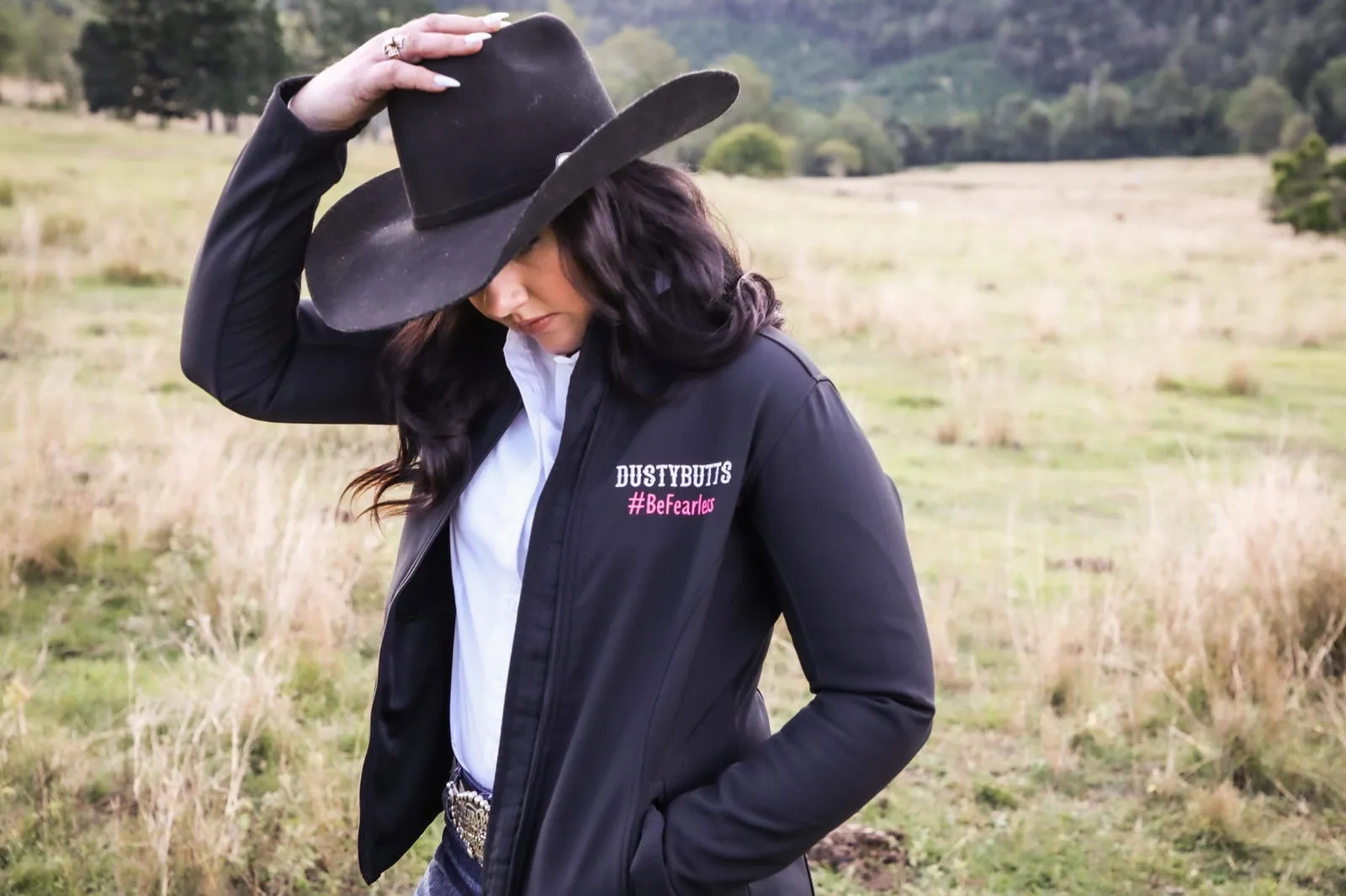 Dustybutts Softshell Jackets // Black