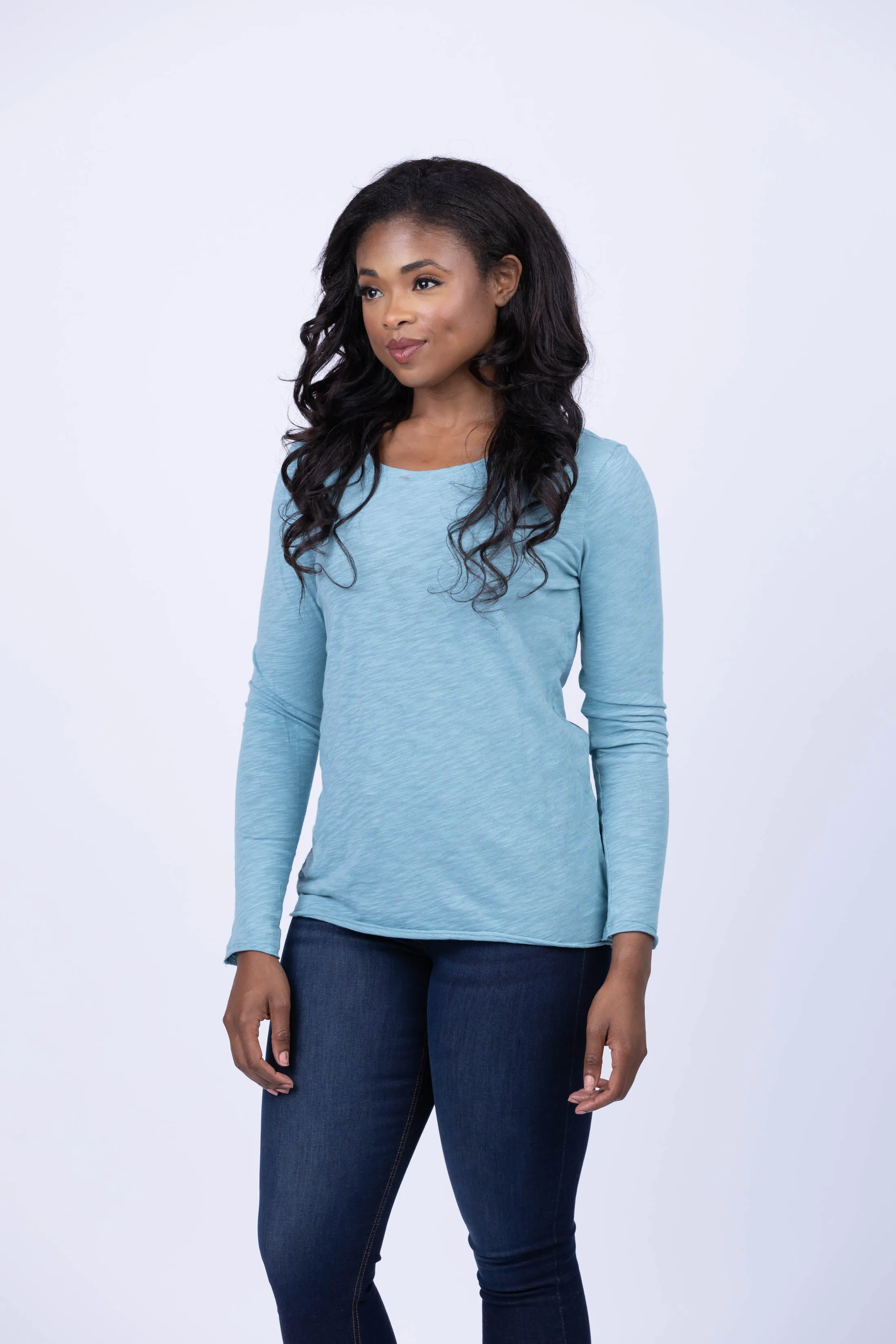Dylan Long Sleeve Modern Crew in Peacock