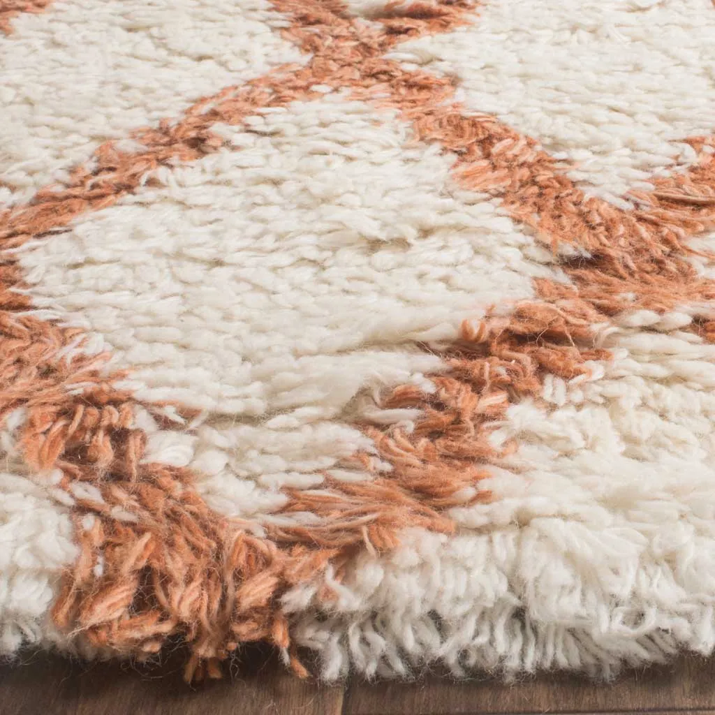 Kenya Ivory/Terracotta Area Rug