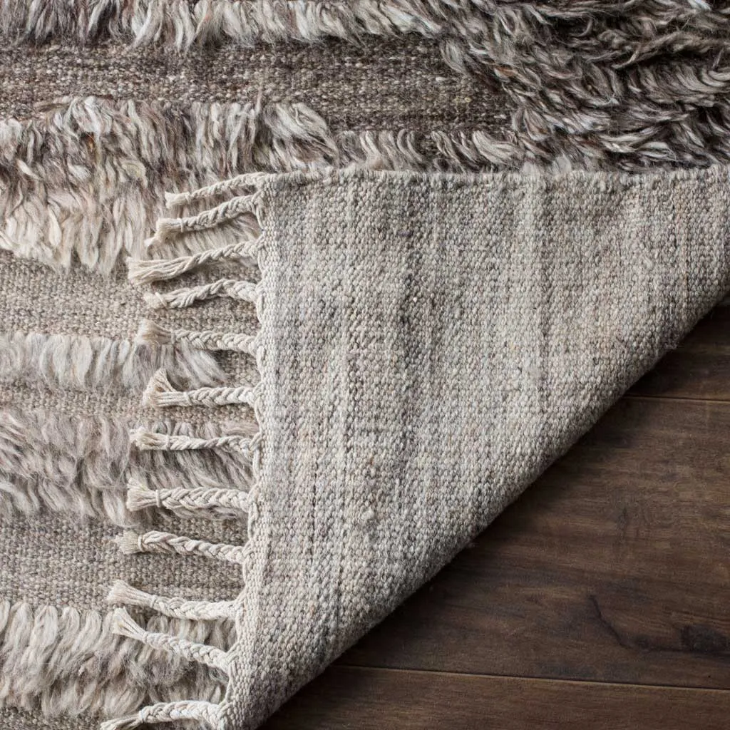 Kenya Layer Ivory/Gray Area Rug
