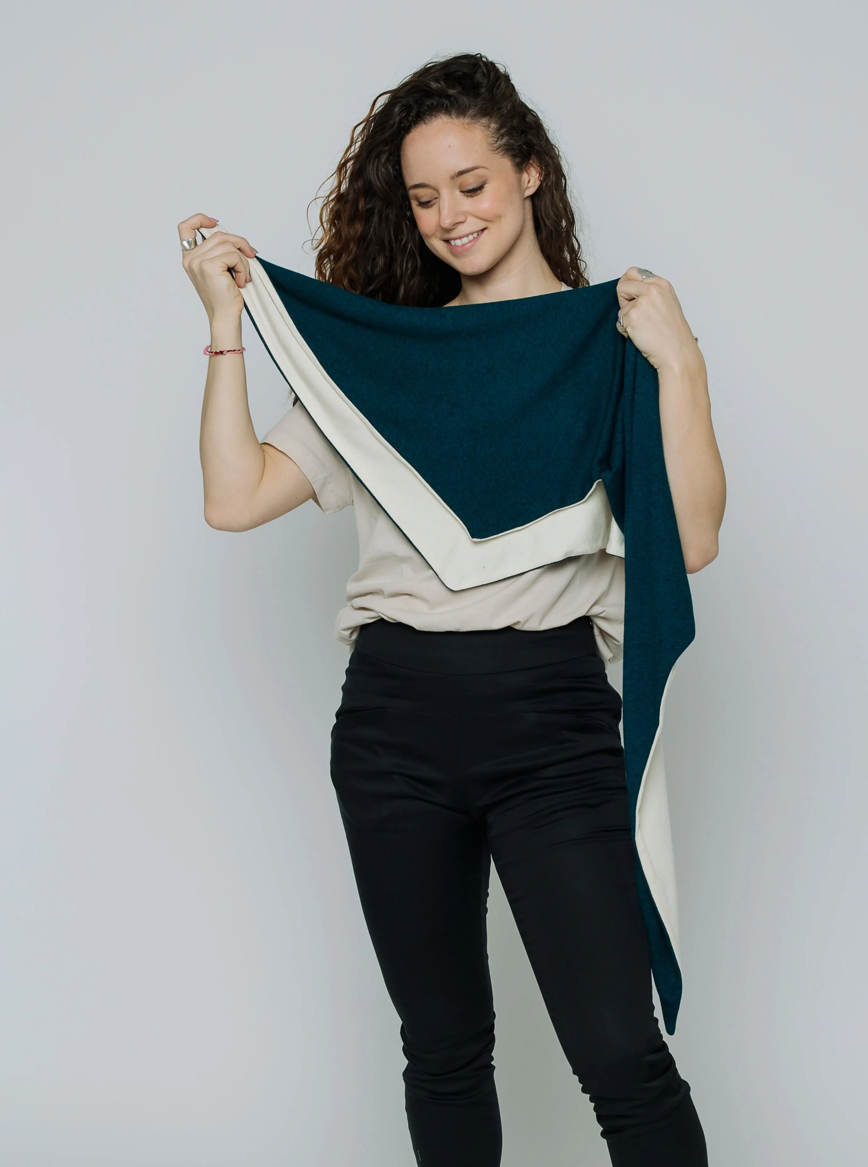 Sara 2-Tone Wrap Scarf (Evergreen   White)