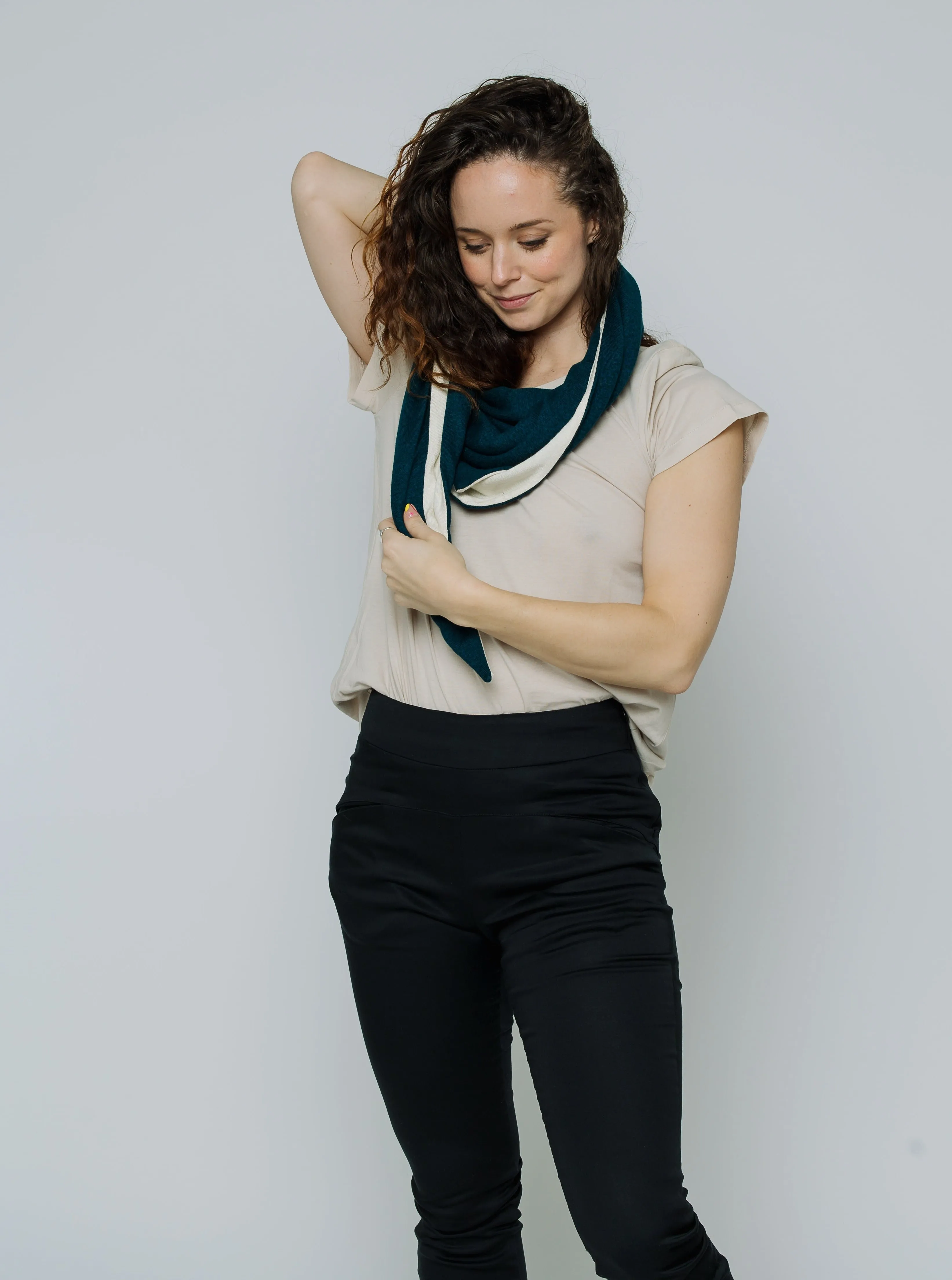 Sara 2-Tone Wrap Scarf (Evergreen   White)